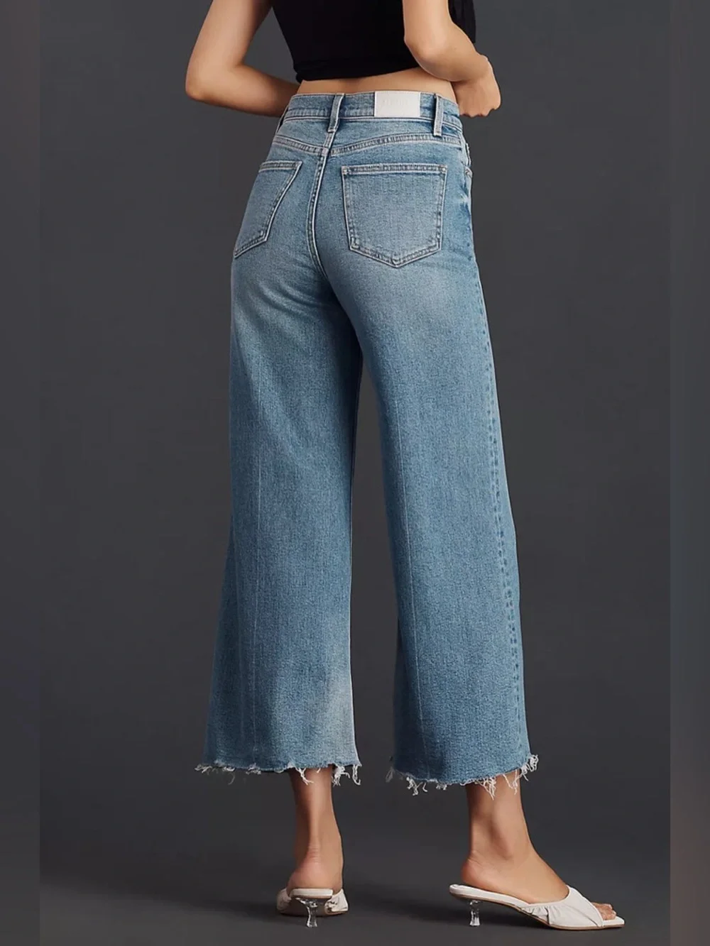 PISTOLA LANA CROP HIGH RISE ULTRA WIDE LEG in RHYTHM VINTAGE
Size 26 - Picture 6 of 10